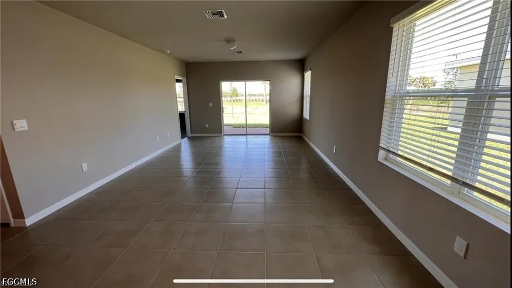 Cronin Sand Lane North Fort Myers, FL 33917