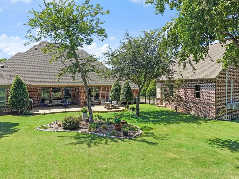 1820 Blue Forest Drive Prosper, TX 75078