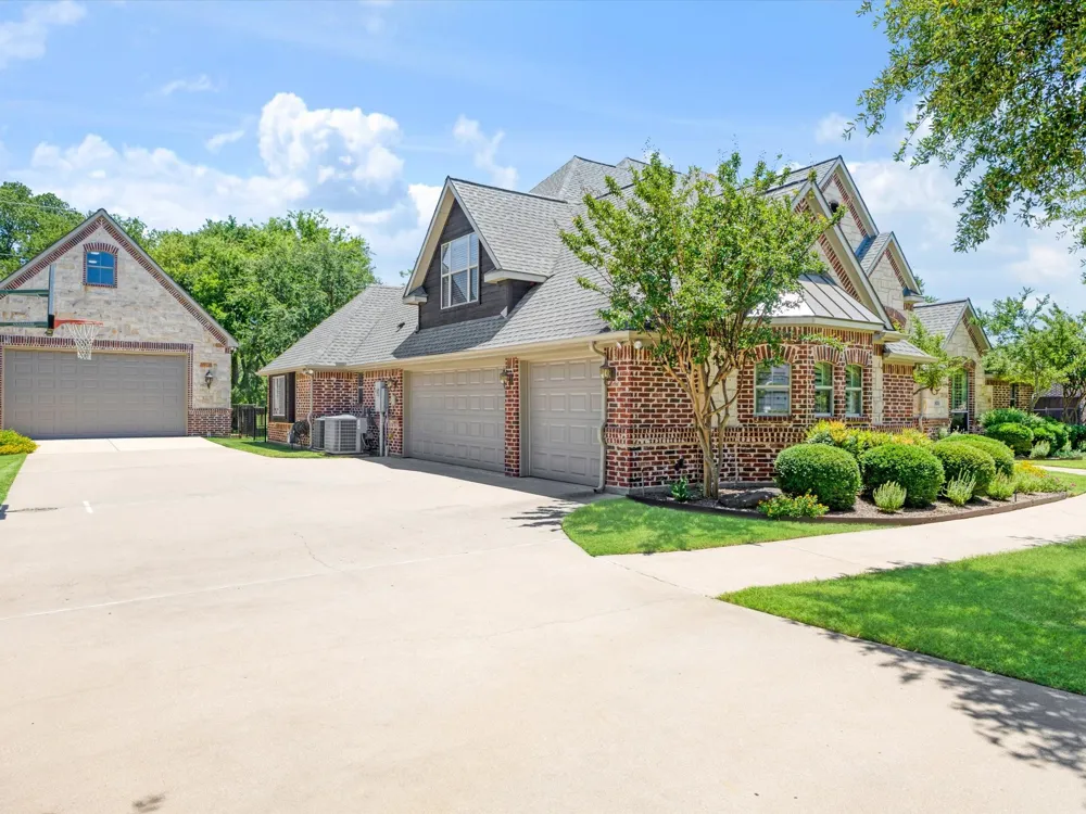 1820 Blue Forest Drive Prosper, TX 75078