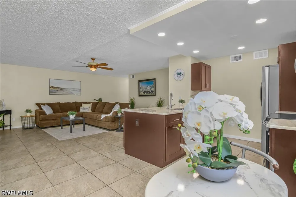 SE 19th Place #104 Cape Coral, FL 33904