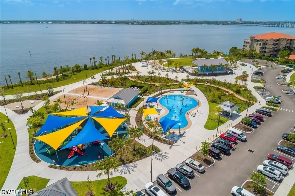 SE 19th Place #104 Cape Coral, FL 33904