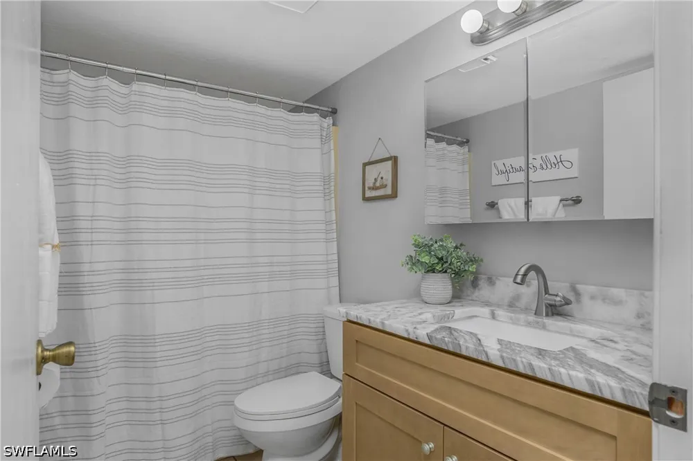 SE 19th Place #104 Cape Coral, FL 33904