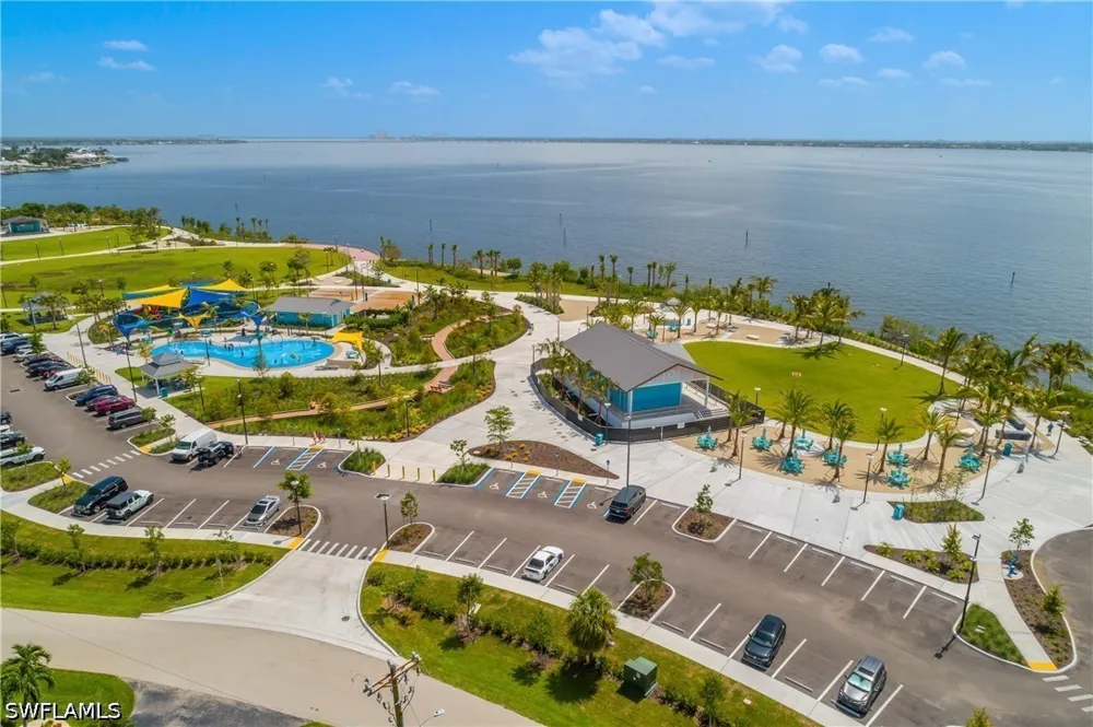 SE 19th Place #104 Cape Coral, FL 33904