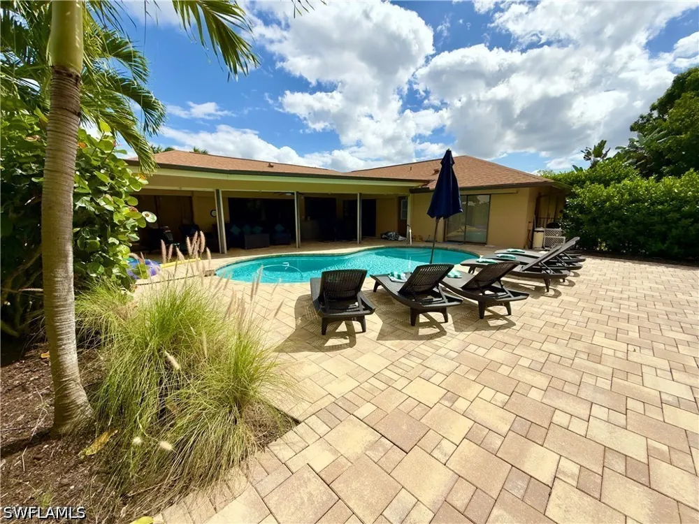Kings Lake Boulevard Naples, FL 34112