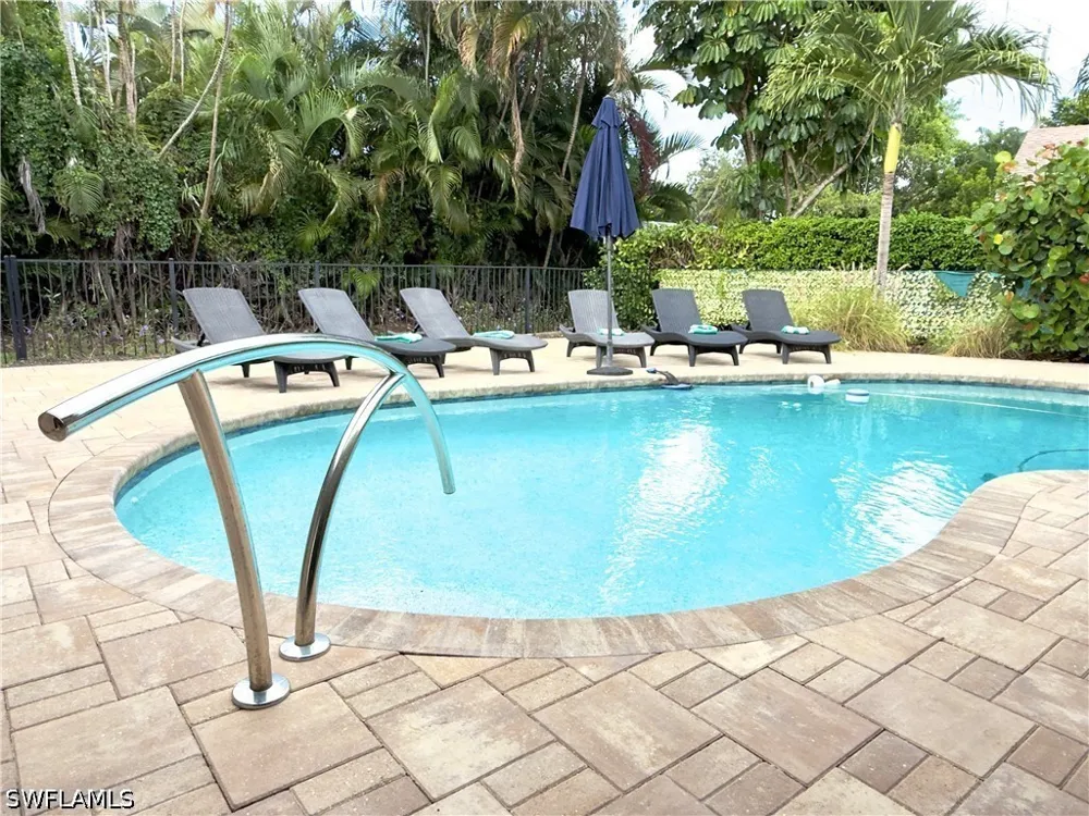 Kings Lake Boulevard Naples, FL 34112