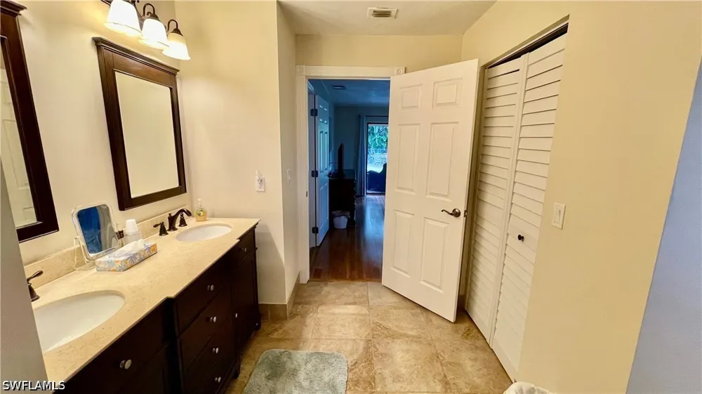 Kings Lake Boulevard Naples, FL 34112
