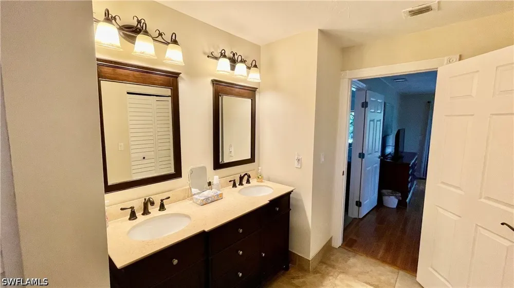 Kings Lake Boulevard Naples, FL 34112