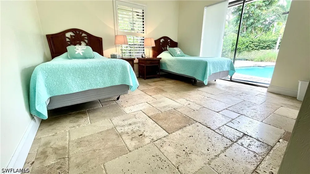 Kings Lake Boulevard Naples, FL 34112