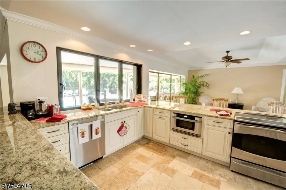 Kings Lake Boulevard Naples, FL 34112