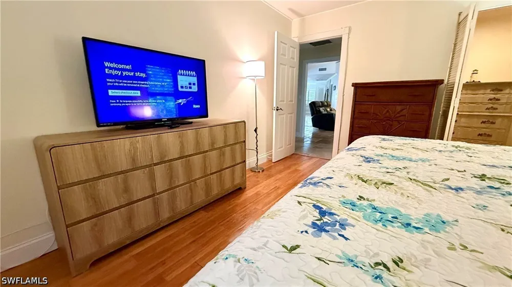 Kings Lake Boulevard Naples, FL 34112
