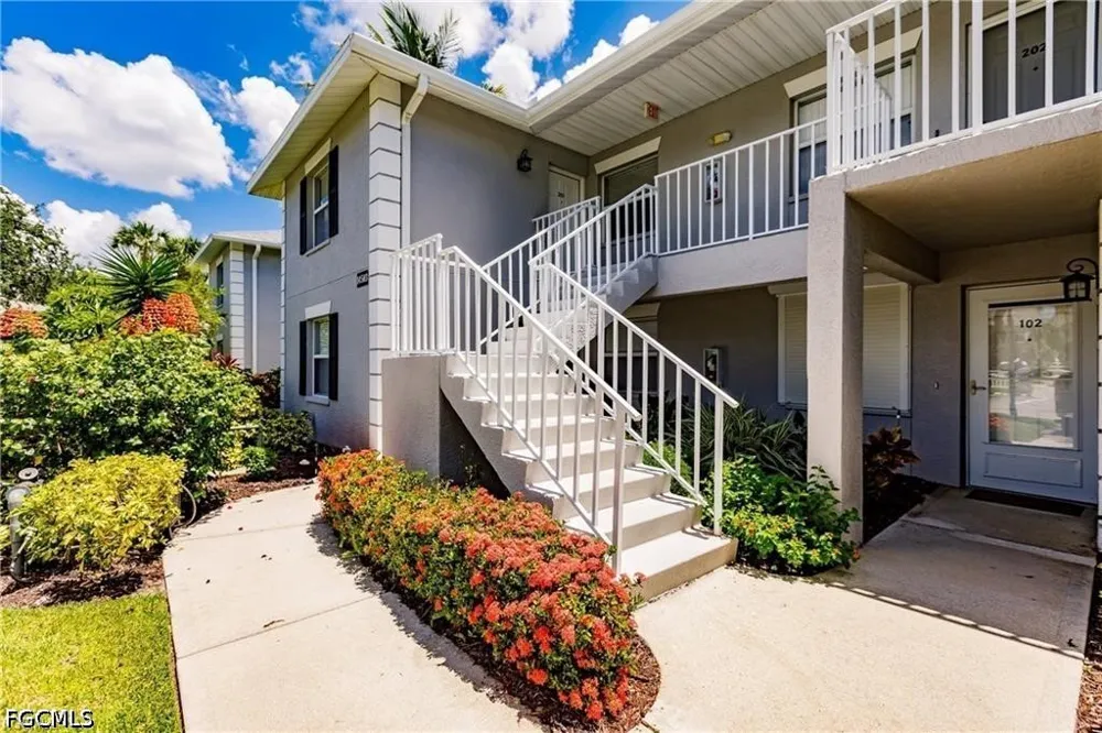 Lakewood Trace Court #201 Fort Myers, FL 33919