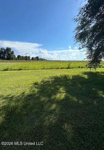 Lot L 569 Highway