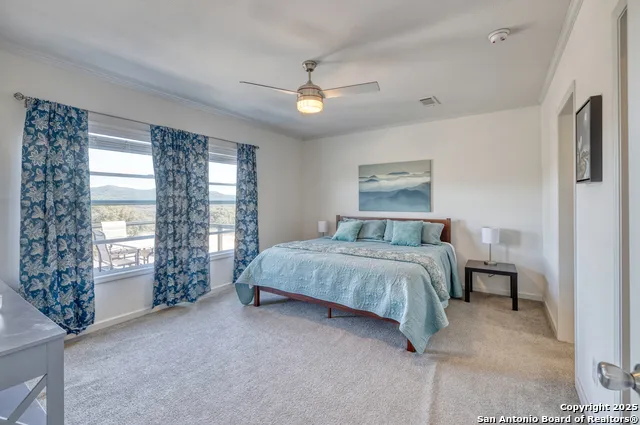 3049 Little Creek Rd Utopia, TX 78884