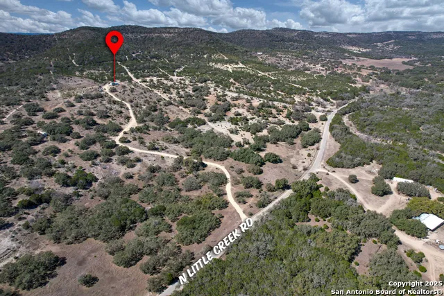 3049 Little Creek Rd Utopia, TX 78884