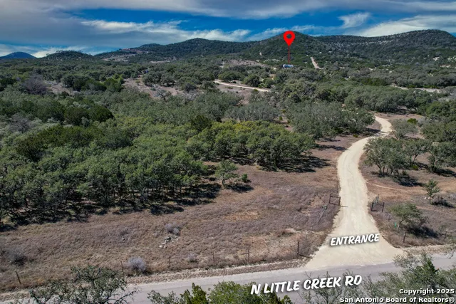 3049 Little Creek Rd Utopia, TX 78884