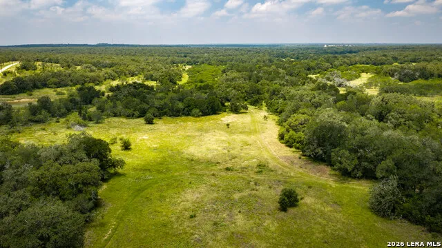 275 FM 1104 Kingsbury, TX 78638