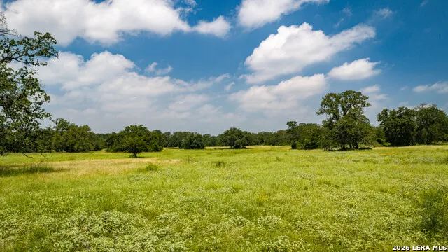 275 FM 1104 Kingsbury, TX 78638