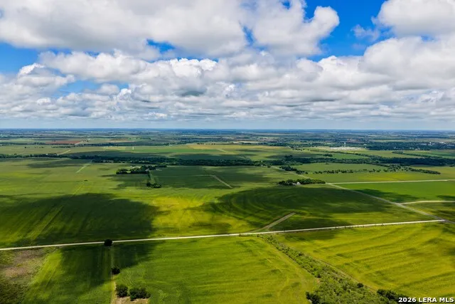 000 W COUNTY ROAD 301 Bartlett, TX 76511