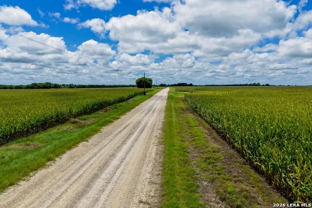 000 W COUNTY ROAD 301 Bartlett, TX 76511