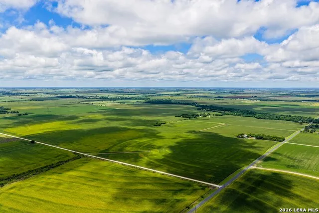 000 W COUNTY ROAD 301 Bartlett, TX 76511