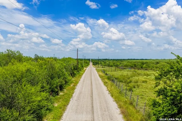 2249 LONG RD Lockhart, TX 78644