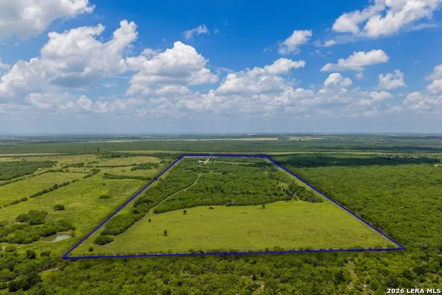 2249 LONG RD Lockhart, TX 78644