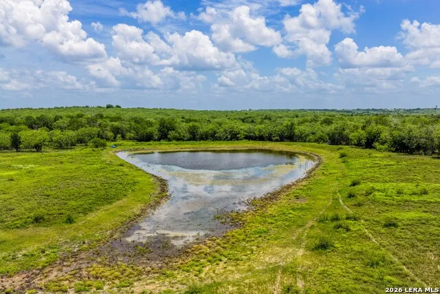 2249 LONG RD Lockhart, TX 78644