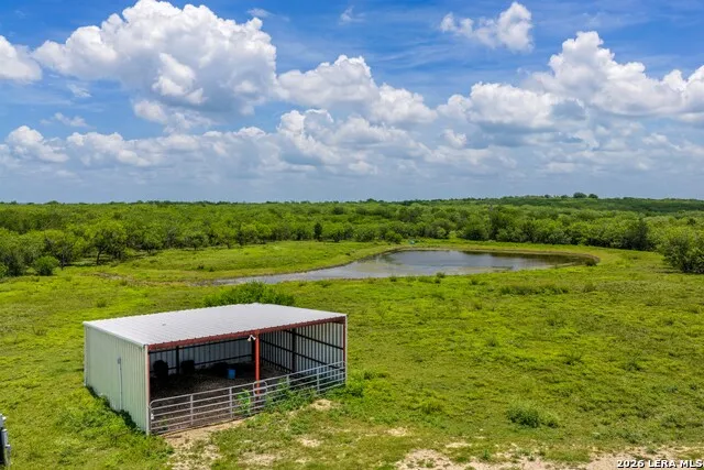 2249 LONG RD Lockhart, TX 78644