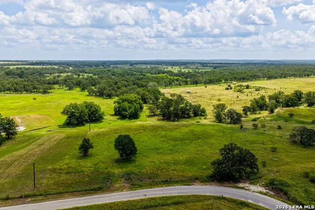 5501 Old Colony Line Rd Lockhart, TX 78644