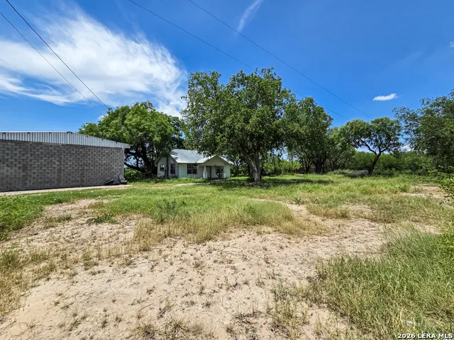 1398 W Moore Ave Quemado, TX 78877