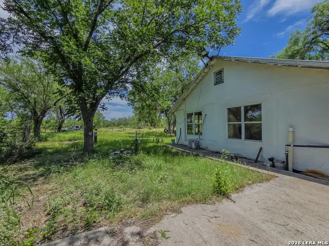 1398 W Moore Ave Quemado, TX 78877