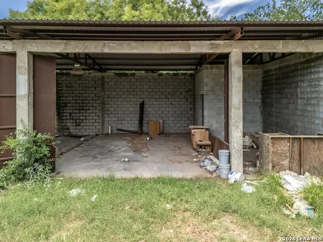 1398 W Moore Ave Quemado, TX 78877