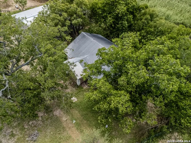 1398 W Moore Ave Quemado, TX 78877