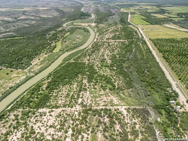 1398 W Moore Ave Quemado, TX 78877