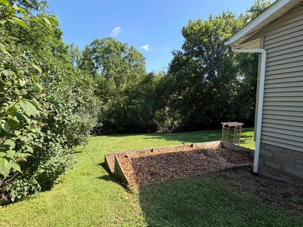 418 1st Street Sandstone, MN 55072