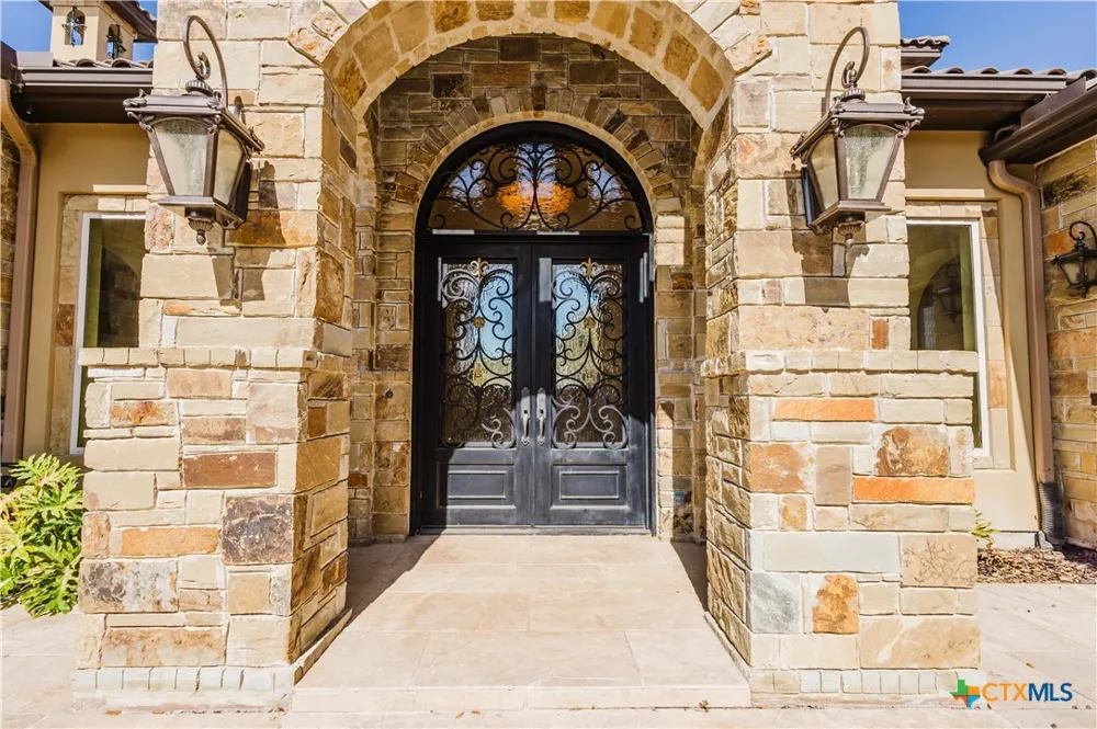 1024 Spanish Trail New Braunfels, TX 78132