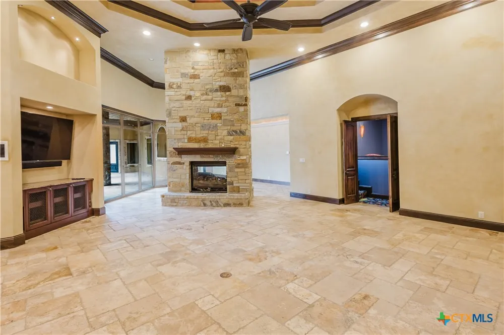 1024 Spanish Trail New Braunfels, TX 78132