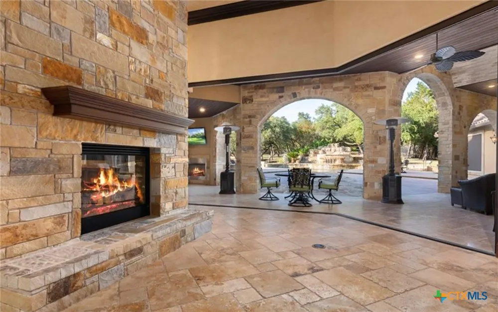 1024 Spanish Trail New Braunfels, TX 78132