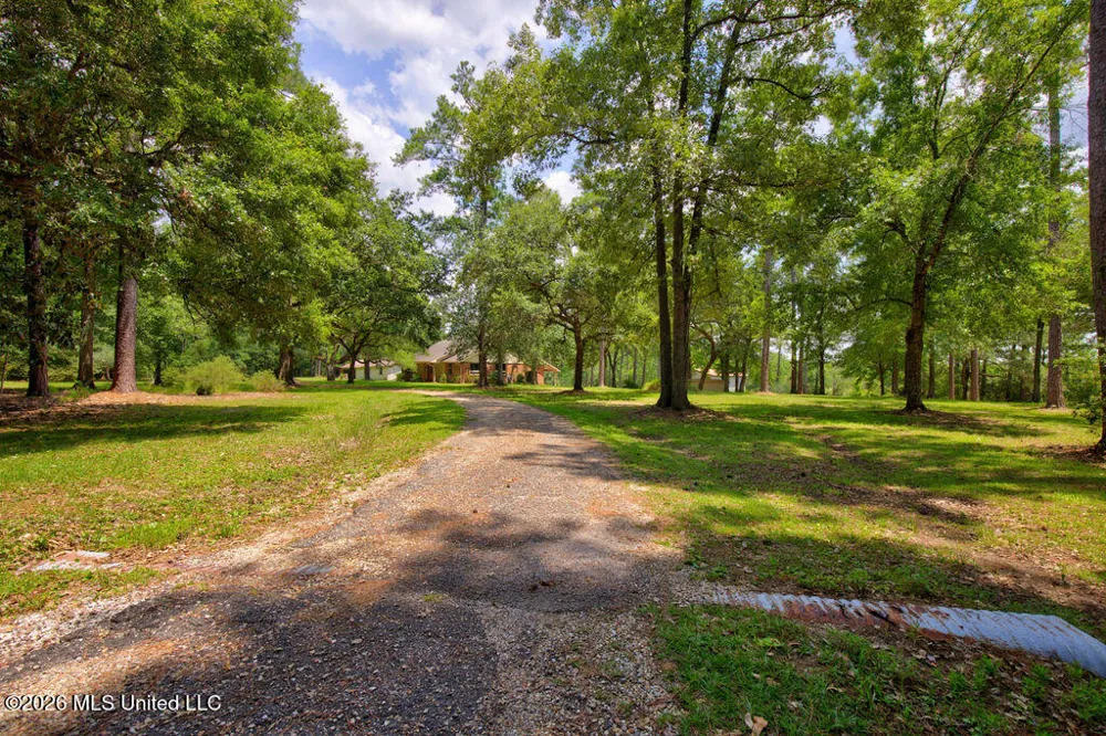 16100 Bayou Cocoa Point Kiln, MS 39556