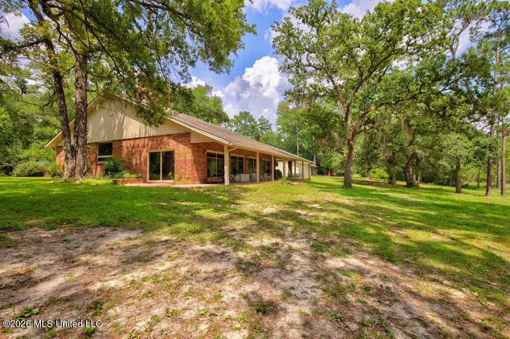 16100 Bayou Cocoa Point Kiln, MS 39556