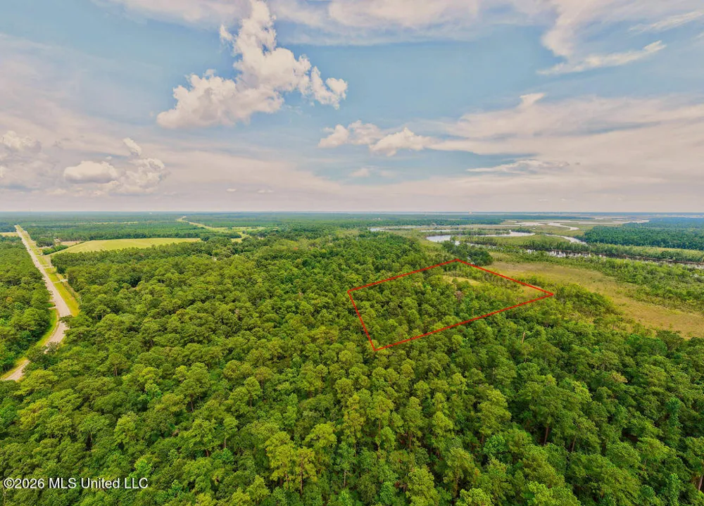 16100 Bayou Cocoa Point Kiln, MS 39556