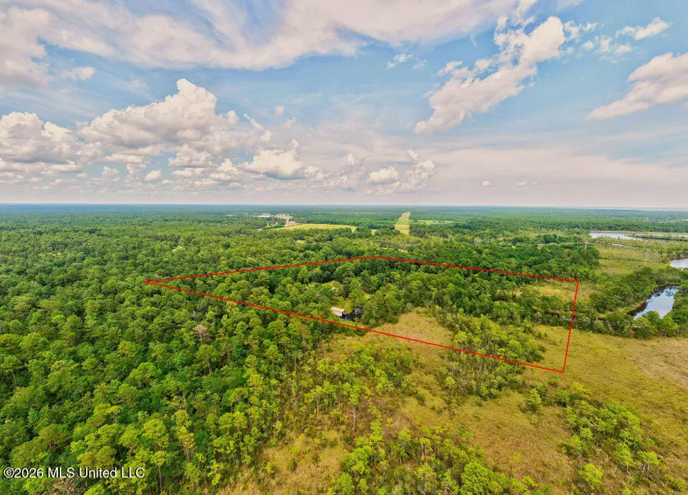 16100 Bayou Cocoa Point Kiln, MS 39556