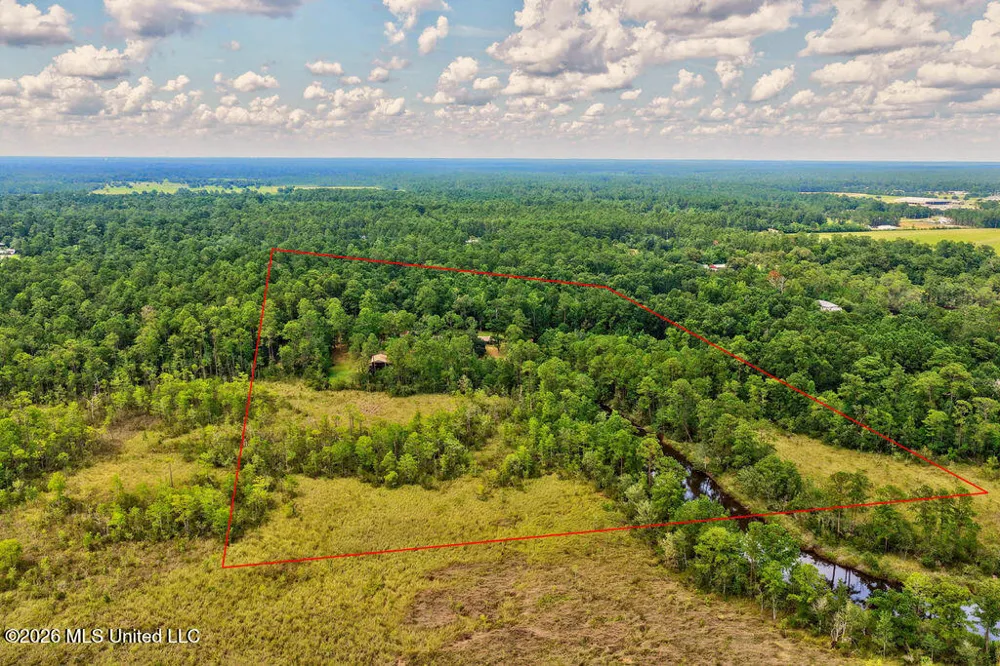 16100 Bayou Cocoa Point Kiln, MS 39556