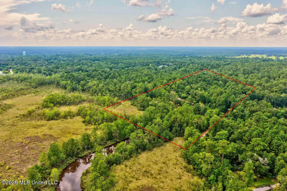 16100 Bayou Cocoa Point Kiln, MS 39556