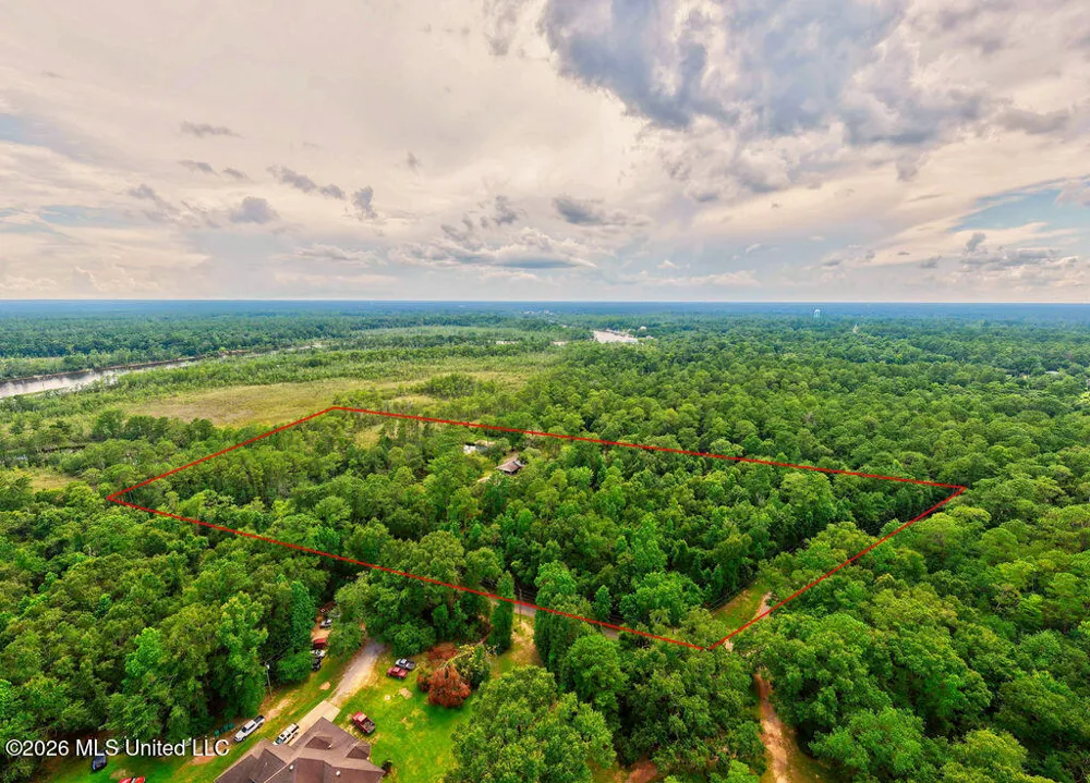 16100 Bayou Cocoa Point Kiln, MS 39556