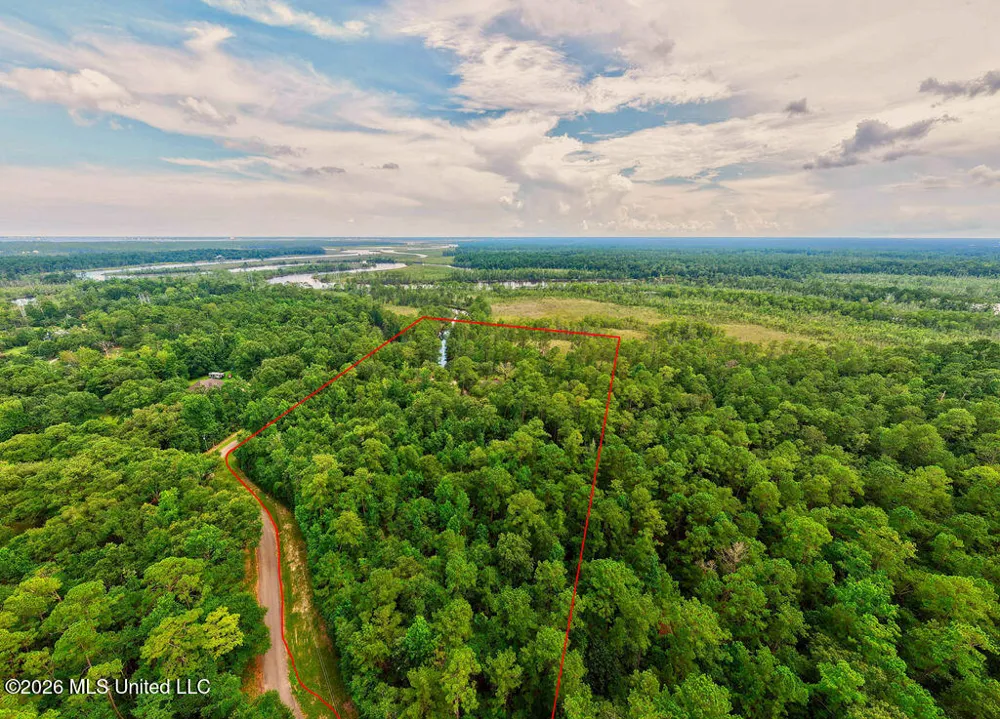 16100 Bayou Cocoa Point Kiln, MS 39556