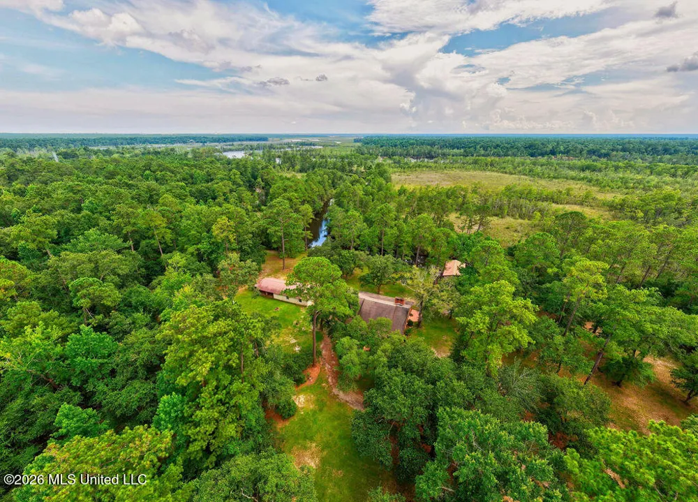 16100 Bayou Cocoa Point Kiln, MS 39556