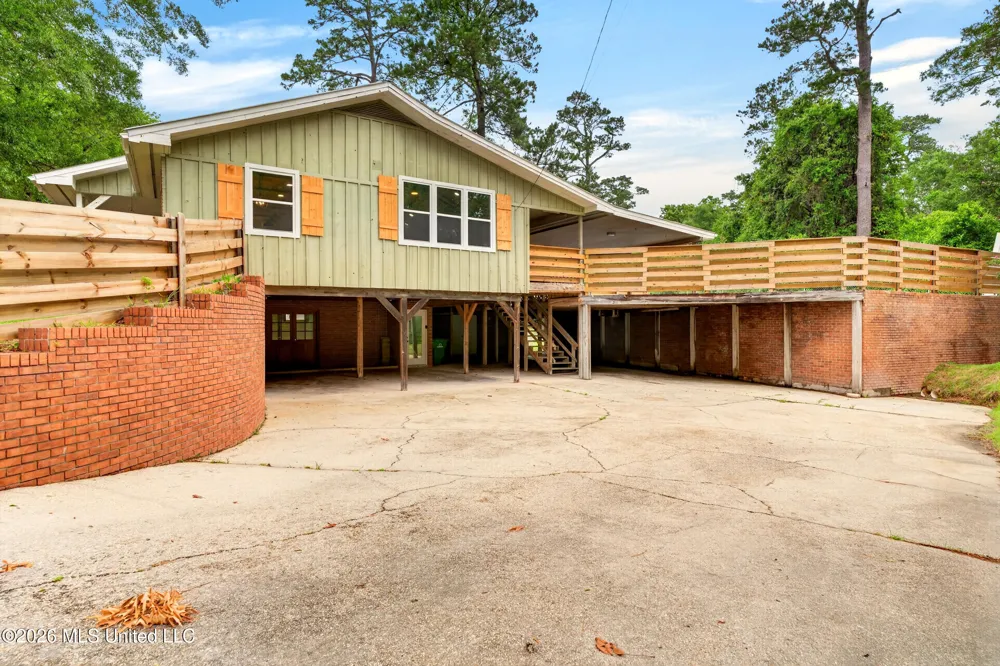 606 Briarwood Lane Picayune, MS 39466