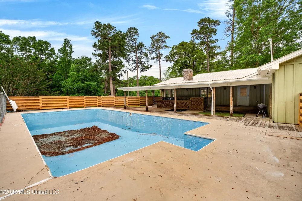 606 Briarwood Lane Picayune, MS 39466