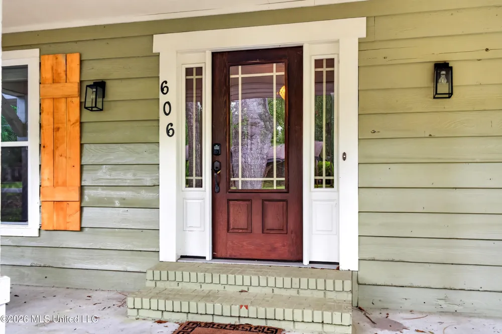 606 Briarwood Lane Picayune, MS 39466